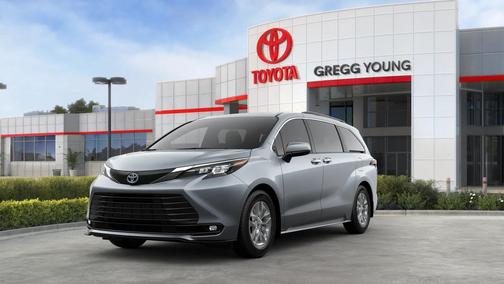 2025 Toyota Sienna XLE