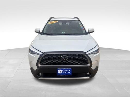 2022 Toyota Corolla Cross XLE
