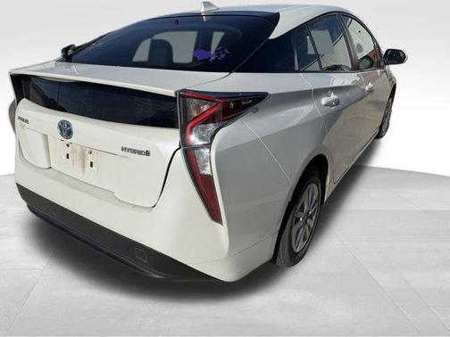 2016 Toyota Prius Two