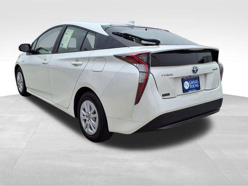 2016 Toyota Prius Two