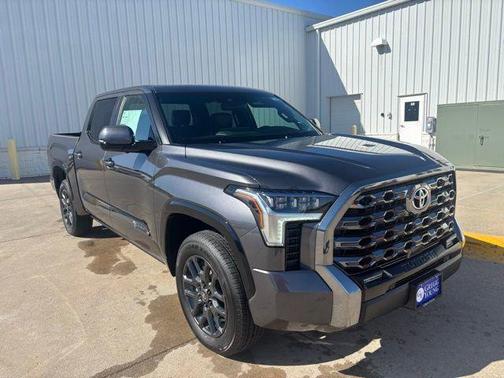 2025 Toyota Tundra Platinum