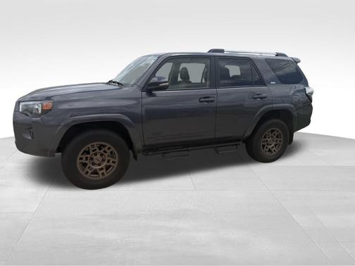 Magnetic Gray Metallic 2023 Toyota 4Runner SR5 Premium