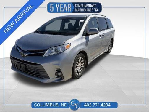 2020 Toyota Sienna XLE
