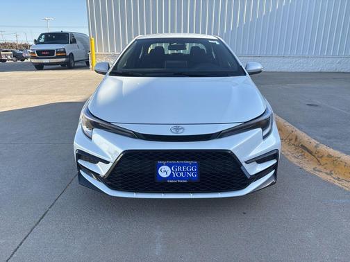 Wind Chill Pearl 2026 Toyota Corolla Hybrid SE