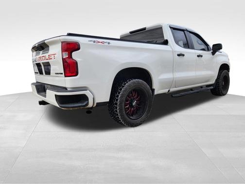 Summit White 2020 Chevrolet Silverado 1500 Custom
