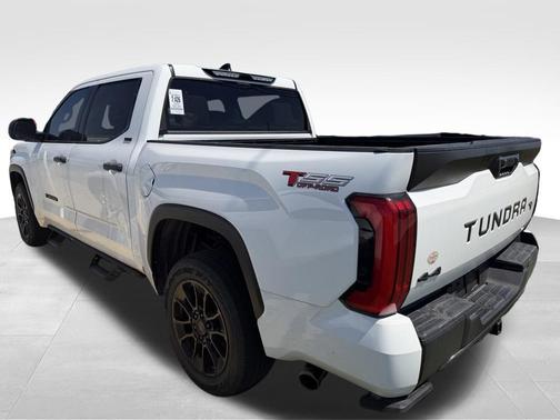 Ice Cap 2023 Toyota Tundra SR5