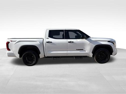 Ice Cap 2023 Toyota Tundra SR5