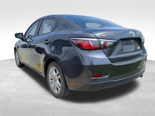 2017 Toyota Yaris iA Base