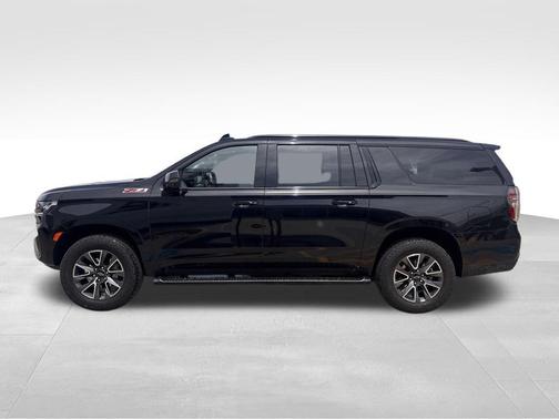 Black 2024 Chevrolet Suburban 4WD Z71