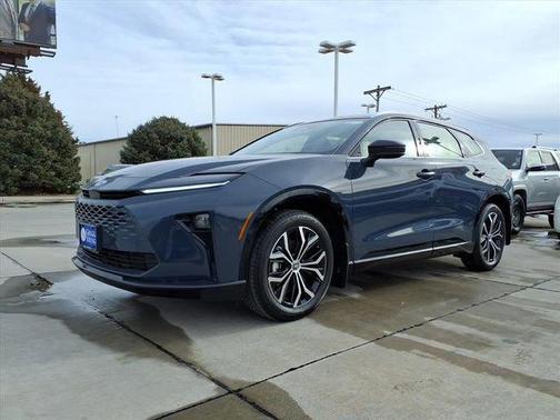 2025 Toyota Crown Signia XLE