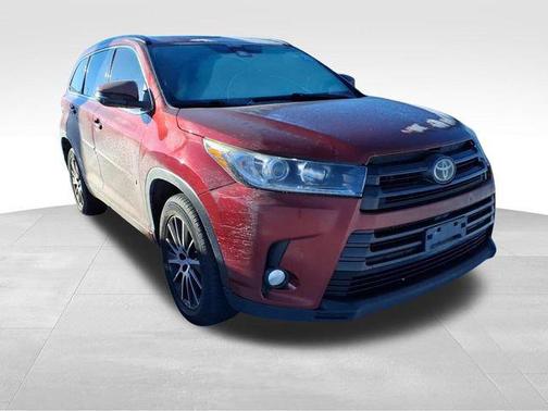 2017 Toyota Highlander SE