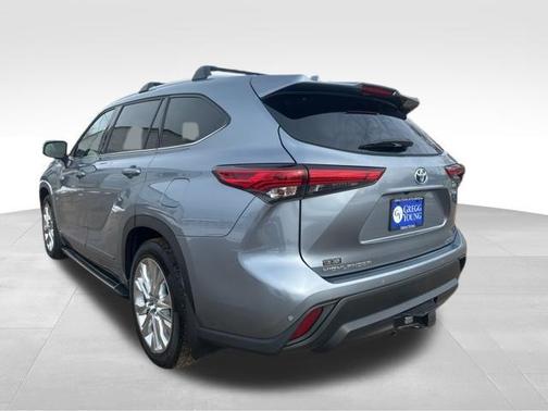 2021 Toyota Highlander Hybrid Limited