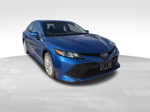 Blue Streak Metallic 2020 Toyota Camry LE
