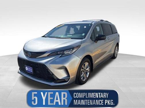 2023 Toyota Sienna XSE 7 Passenger