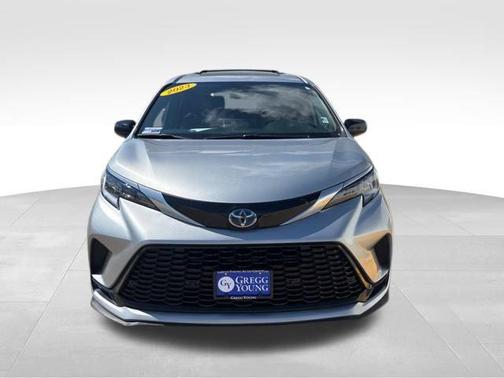 2023 Toyota Sienna XSE 7 Passenger