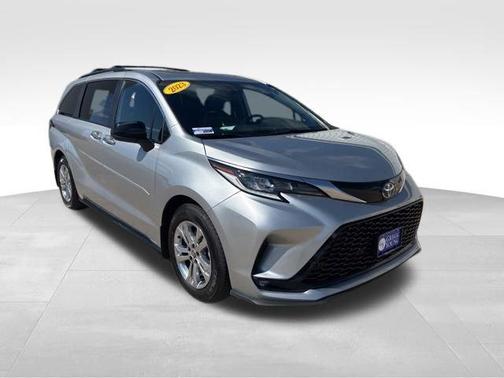 2023 Toyota Sienna XSE 7 Passenger