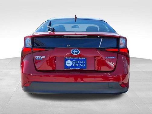 2020 Toyota Prius LE