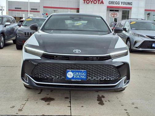 2026 Toyota Crown Platinum