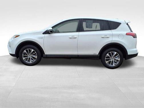 2018 Toyota RAV4 Hybrid LE
