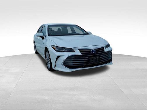 2019 Toyota Avalon Hybrid Limited