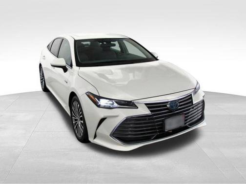 2019 Toyota Avalon Hybrid Limited
