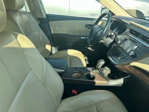 2013 Toyota Avalon Hybrid XLE Premium