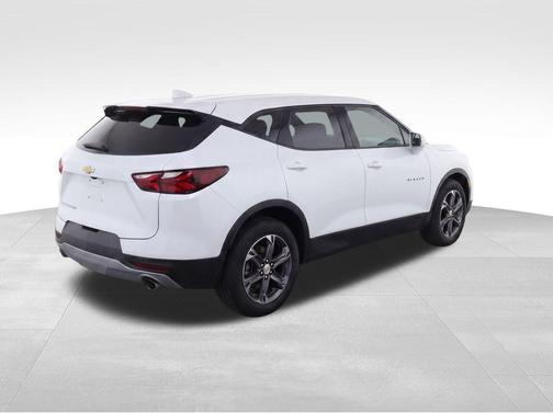 Summit White 2025 Chevrolet Blazer 2LT