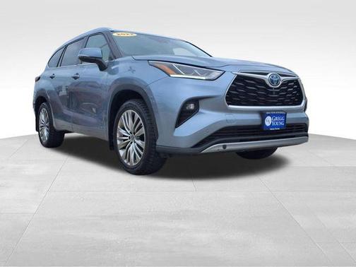 2022 Toyota Highlander Hybrid Limited