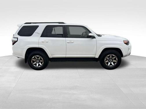 2024 Toyota 4Runner TRD Off Road
