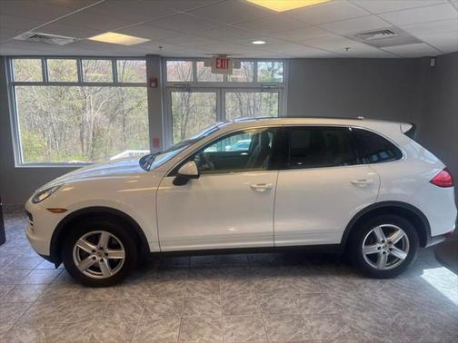 2014 Porsche Cayenne Platinum Edition