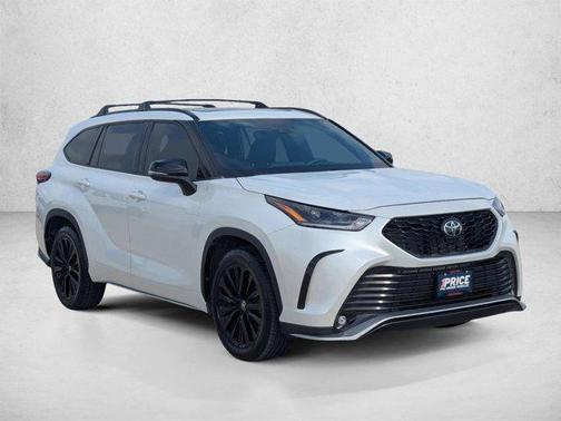 Wind Chill Pearl 2023 Toyota Highlander XSE