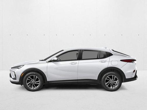 White Frost Tricoat 2026 Buick Envista Avenir FWD