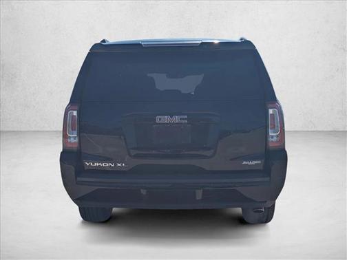 2017 GMC Yukon XL SLT