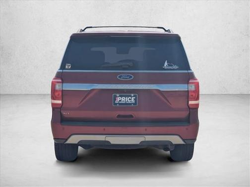 RUBY RED METALLIC TINTED CC 2018 Ford Expedition XLT
