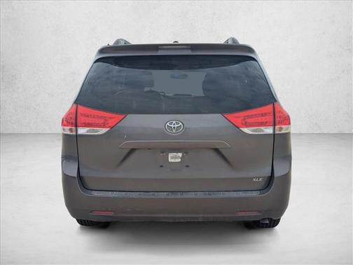 2011 Toyota Sienna XLE