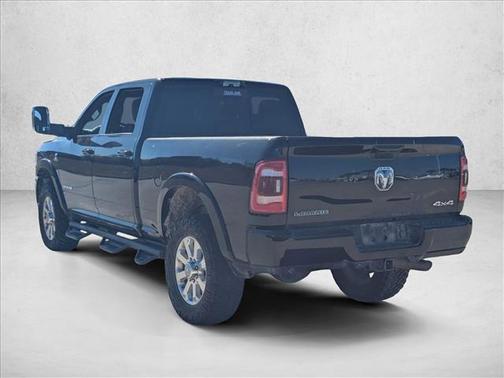 2022 RAM 2500 Laramie Crew Cab 4x4 6'4' Box