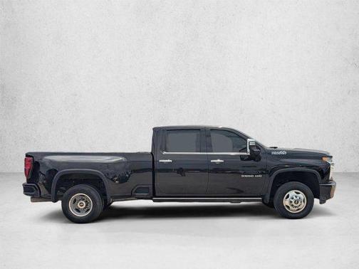 Mosaic Black Metallic 2023 Chevrolet Silverado 3500 High Country
