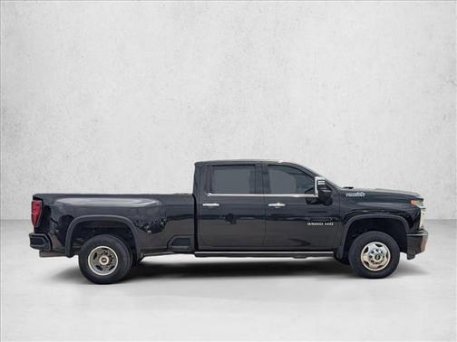Mosaic Black Metallic 2023 Chevrolet Silverado 3500 High Country