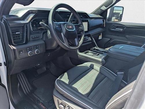 2025 GMC Sierra 2500 AT4