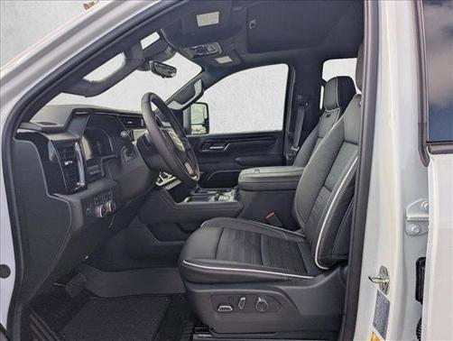 2026 GMC Sierra 2500 AT4