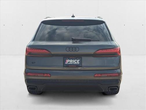 2025 Audi Q7 55 Prestige