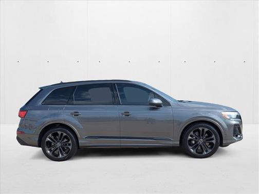 2025 Audi Q7 55 Prestige