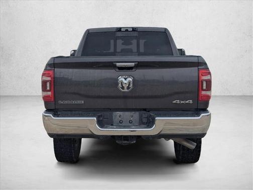 2022 RAM 2500 Laramie Crew Cab 4x4 6'4' Box