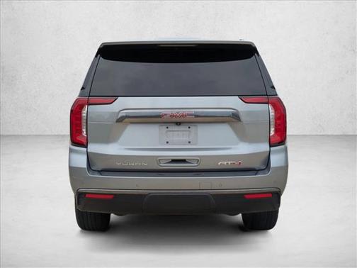 2023 GMC Yukon XL 4WD AT4
