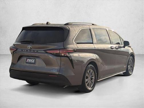 Predawn Gray Mica 2021 Toyota Sienna XLE 8 Passenger