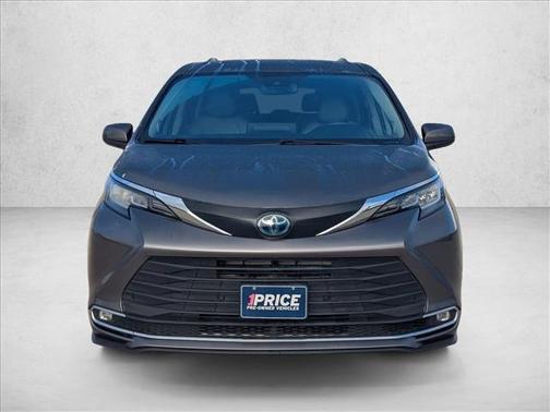 Predawn Gray Mica 2021 Toyota Sienna XLE 8 Passenger