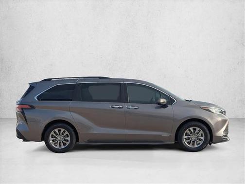 Predawn Gray Mica 2021 Toyota Sienna XLE 8 Passenger