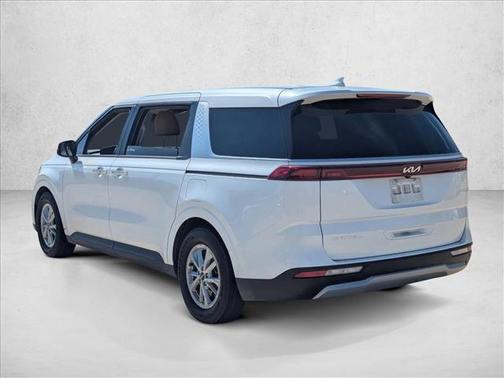 2023 Kia Carnival LX
