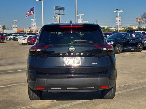 2024 Nissan Rogue S