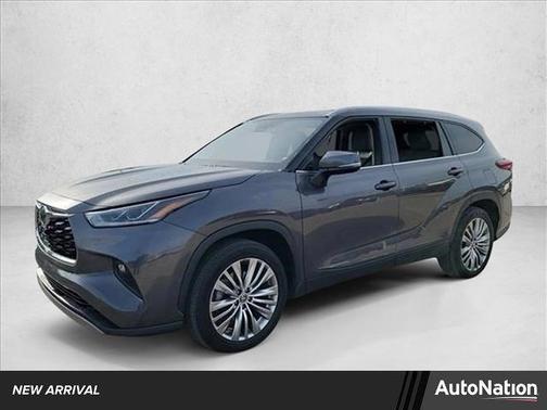 2022 Toyota Highlander Platinum